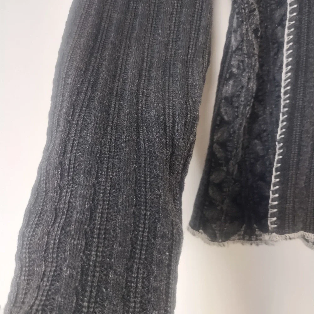 Oli & Hali Ribbed Knit Lace Top Womens Medium Gray Contrast Stitch Boho Grunge - Picture 2 of 9